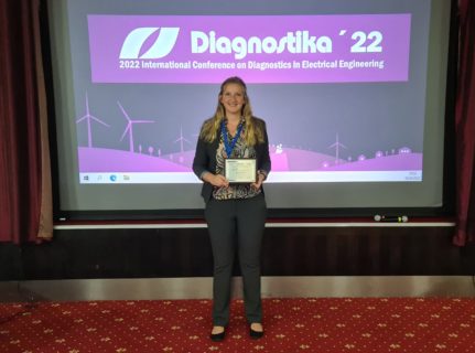 Zum Artikel "Frau Uhr-Müller erhält im Rahmen der 2022 International Conference on Diagnostics in Electrical Engineering (Diagnostika) einen Best-Paper-Award"